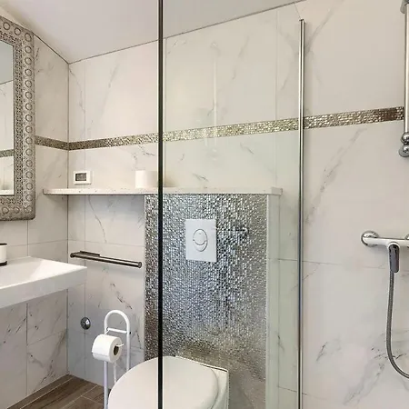 Mit Privatem Pool, Strand 300m Villa Valbandon